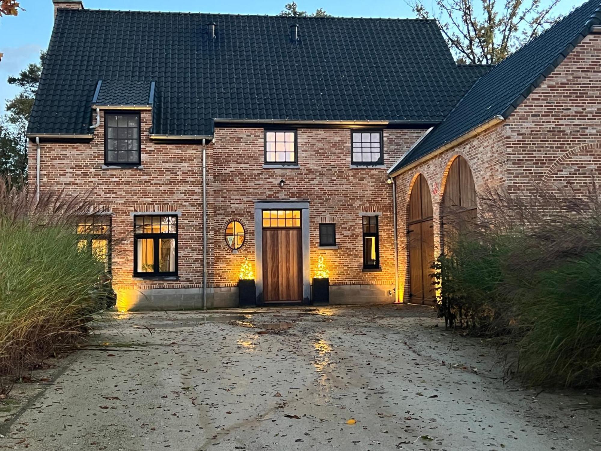 Het Herenhuis Genk Exterior photo